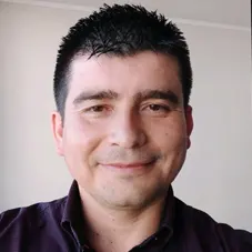 Dr. Hugo Madrid